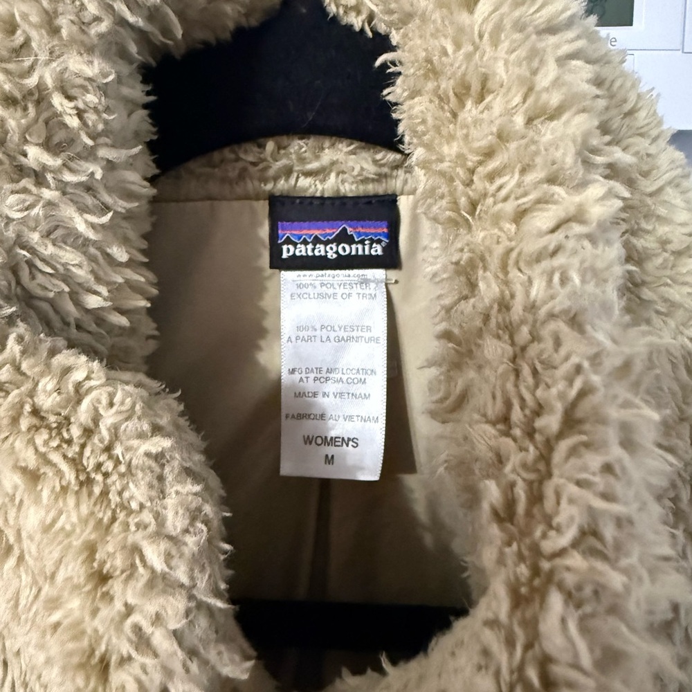 Patagonia Women's Los Gatos Fleece Vest - Picture 6 of 7